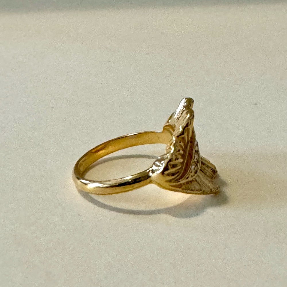 Gold wave ring - Picture 5 of 6